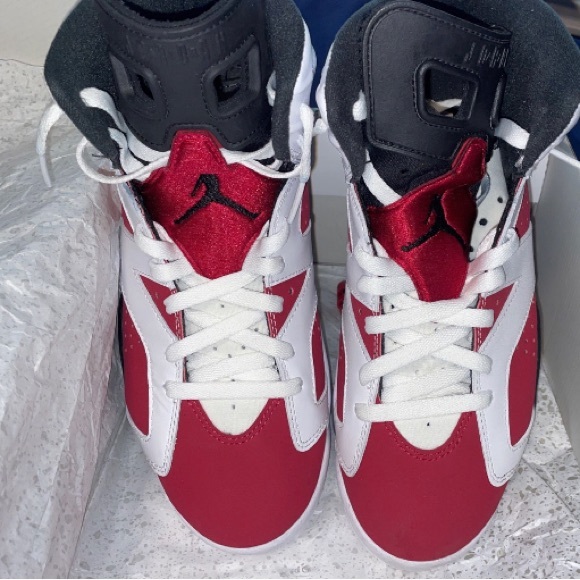 Jordan 6 - Picture 2 of 4
